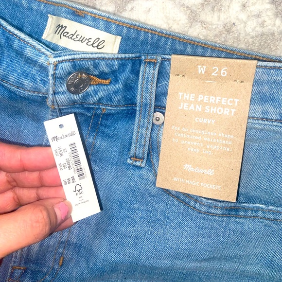 Madewell curvy shorts - Picture 3 of 5